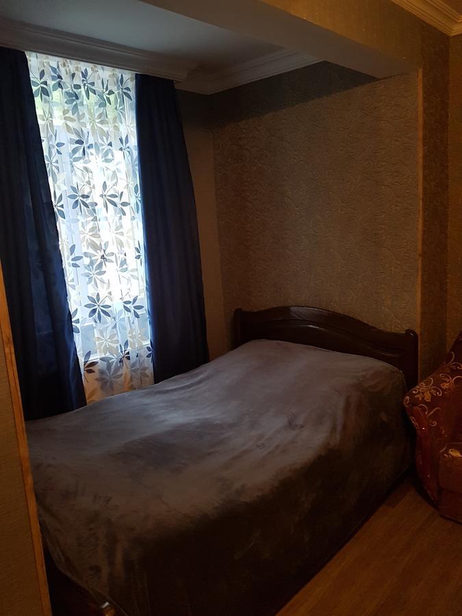 Emi House Hotell Borjomi Exteriör bild